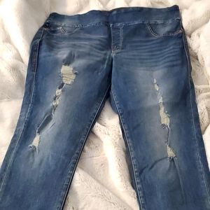 Distressed, skinny pull on Jeans
